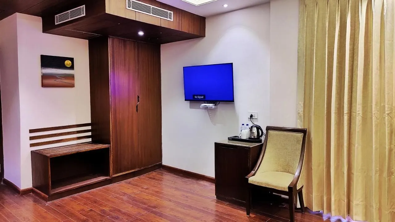 Royale Retreat Hotel & Spa Near Mall Road Shimla